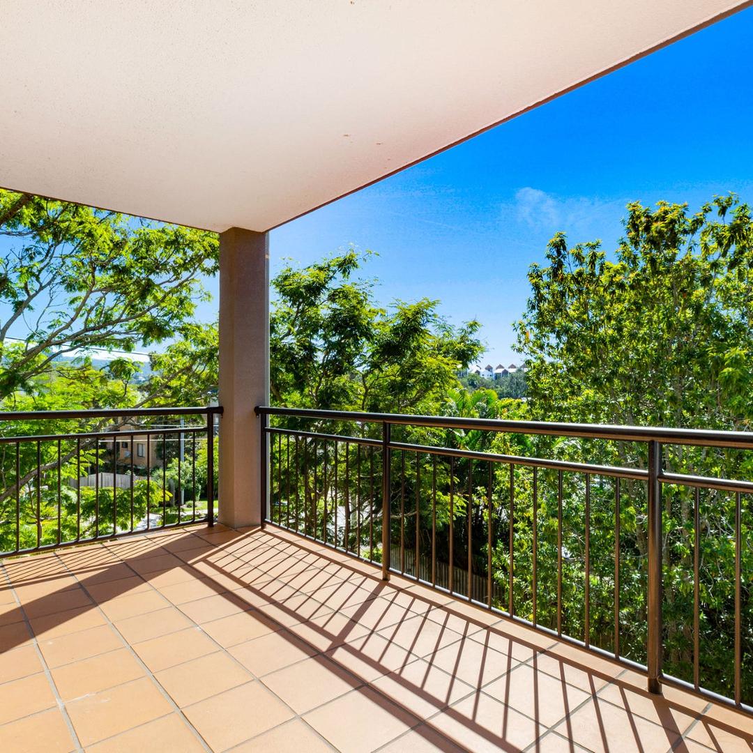 Rental at 5/110 Indooroopilly Road, Taringa