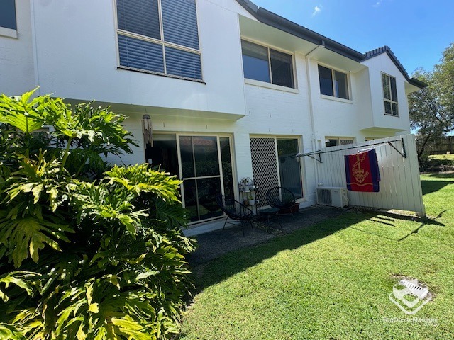 Rental at 15/3 Arundel Drive, Arundel