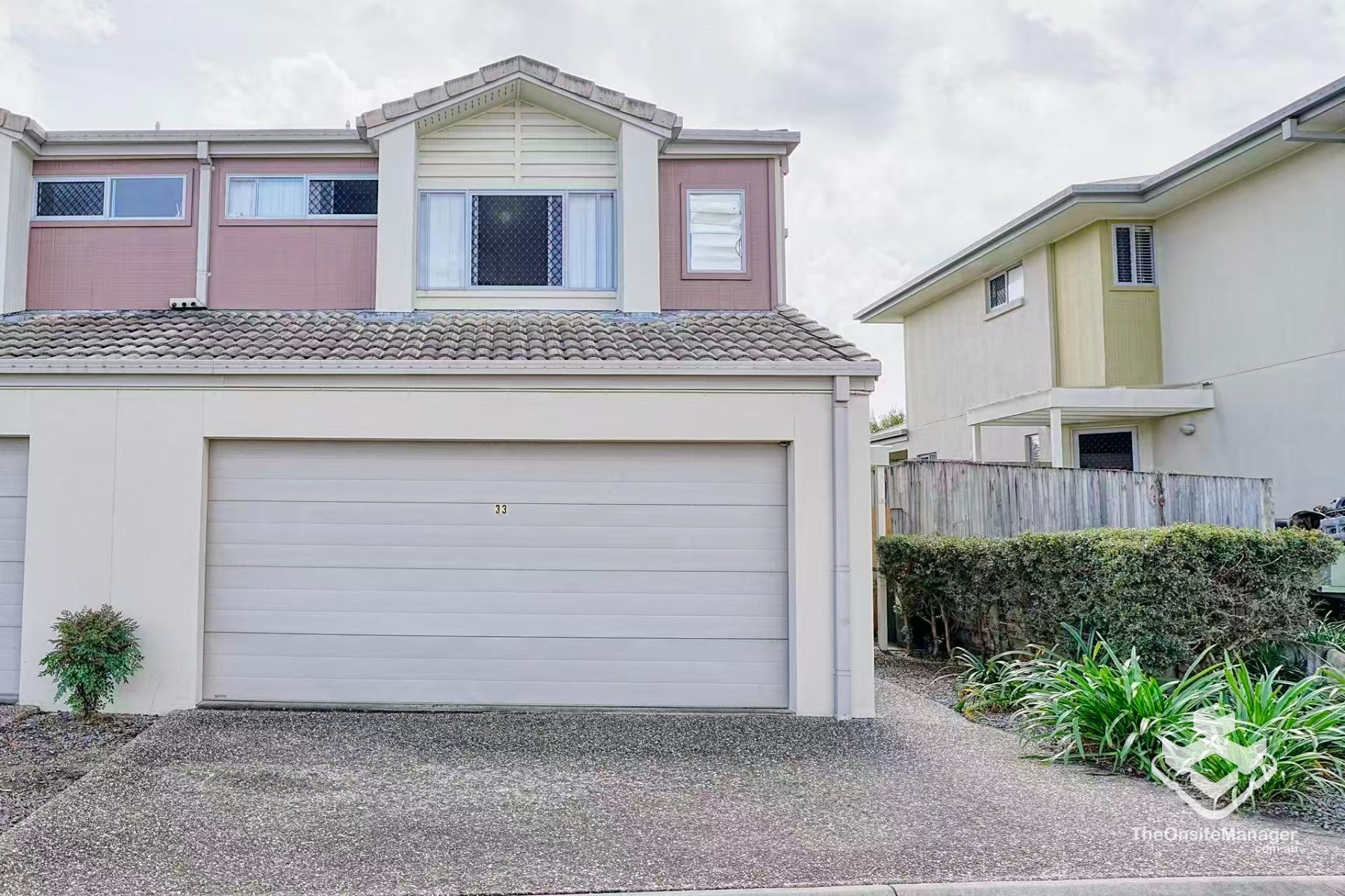 Rare Opportunity – Spacious Townhouse in the Heart of Calamvale