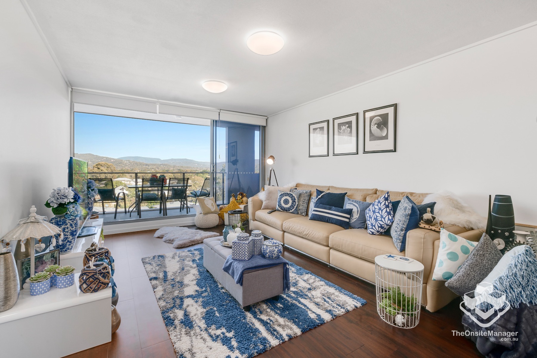 3 Bedroom 2 Bathroom 1 Carpark Apartment with Stunning Mountain Views in the Heart of Robina