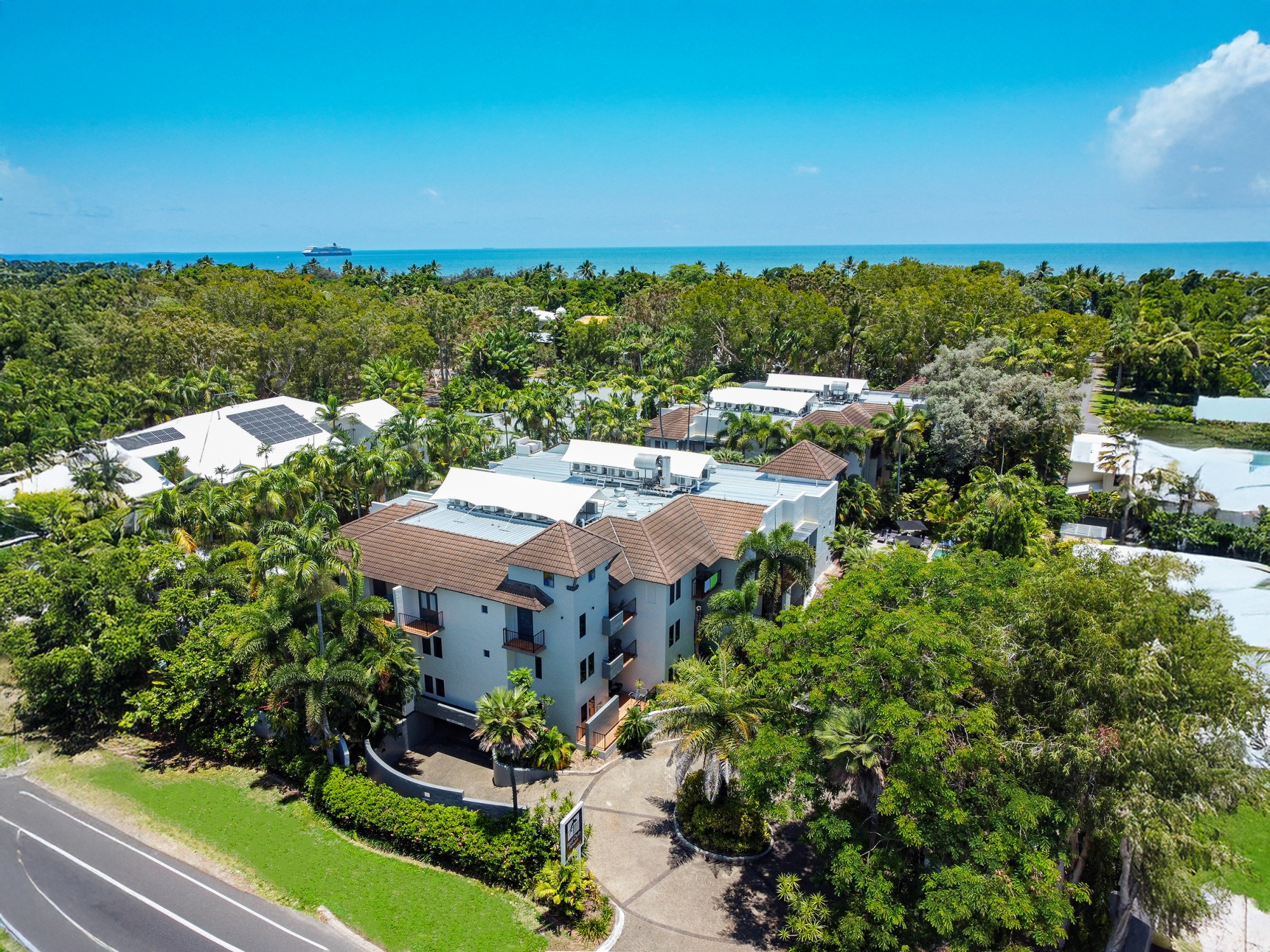 VENDOR SAYS SELL! PRICE REDUCED & HUGE RETURN! | Resort Brokers ID : MR009278