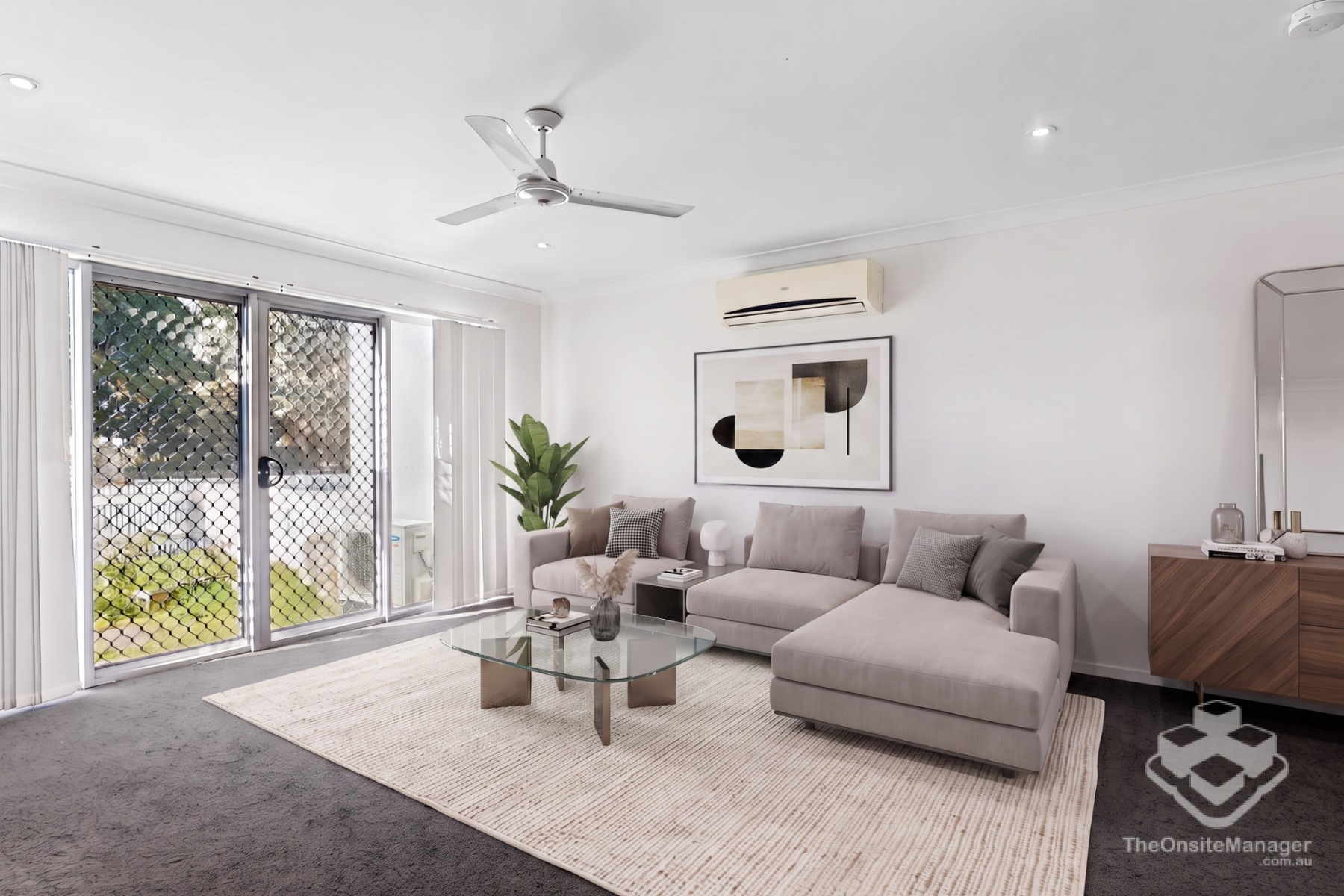 Modern Low-Maintenance Townhouse in a Prime Griffin Location
