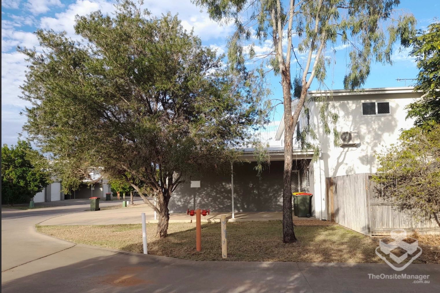 Spacious 4 Bedroom Townhouse in Strong demand Clermont Area