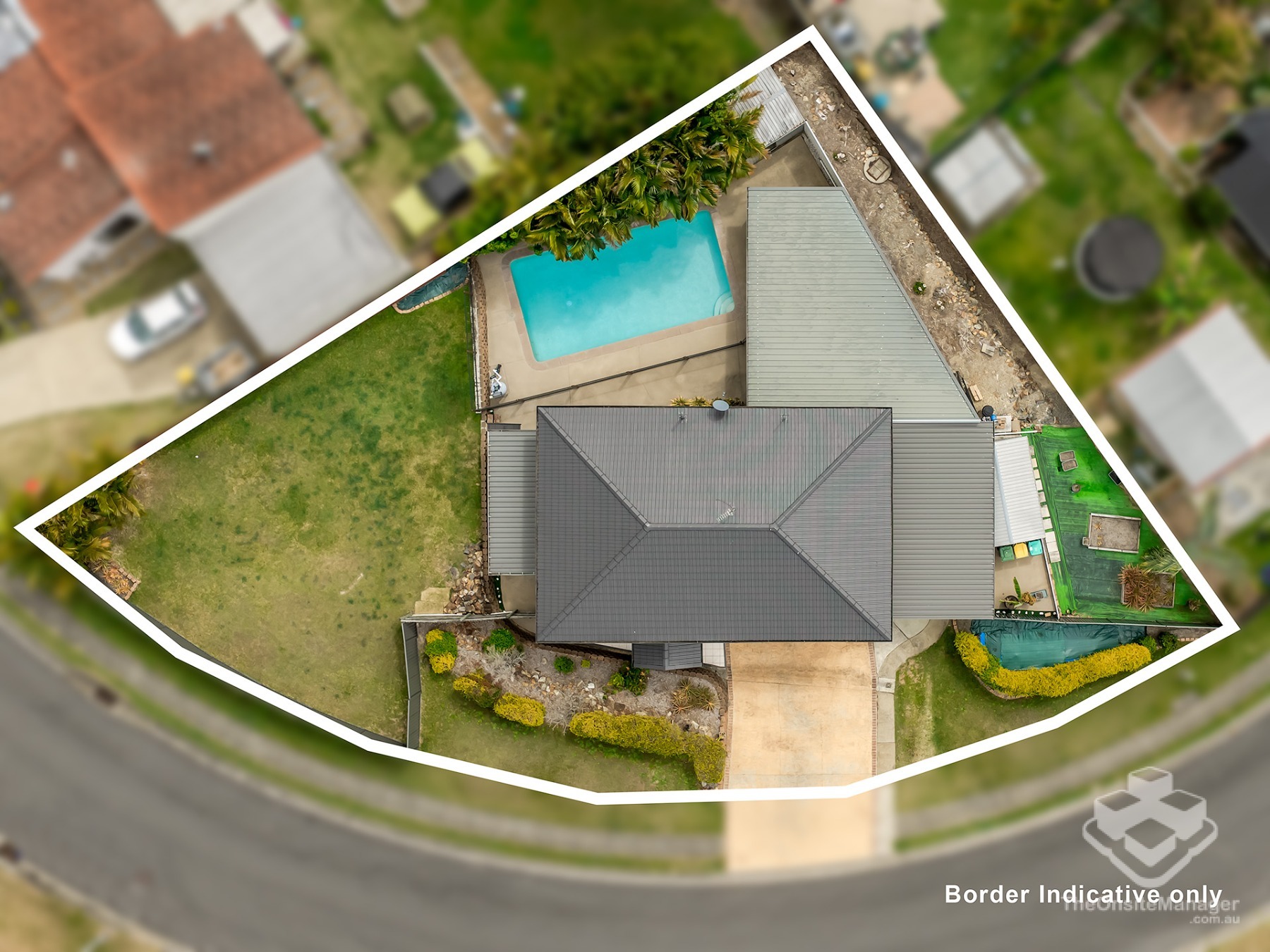 BIG BLOCK. BIG HOME. BRILLIANT HELENSVALE LOCATION