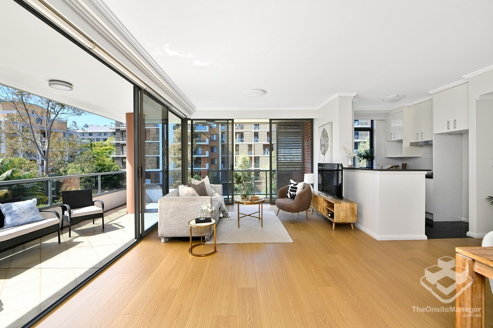 North east facing apartment with new floorboards and painting