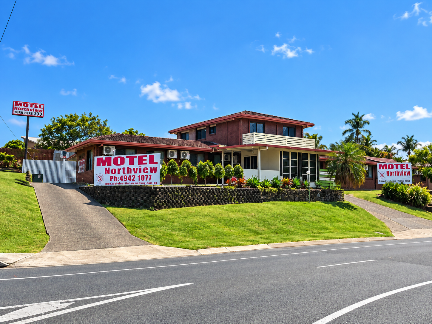 High-performing 14-room leasehold motel in sought-after Mackay | Resort Brokers ID : LH009375