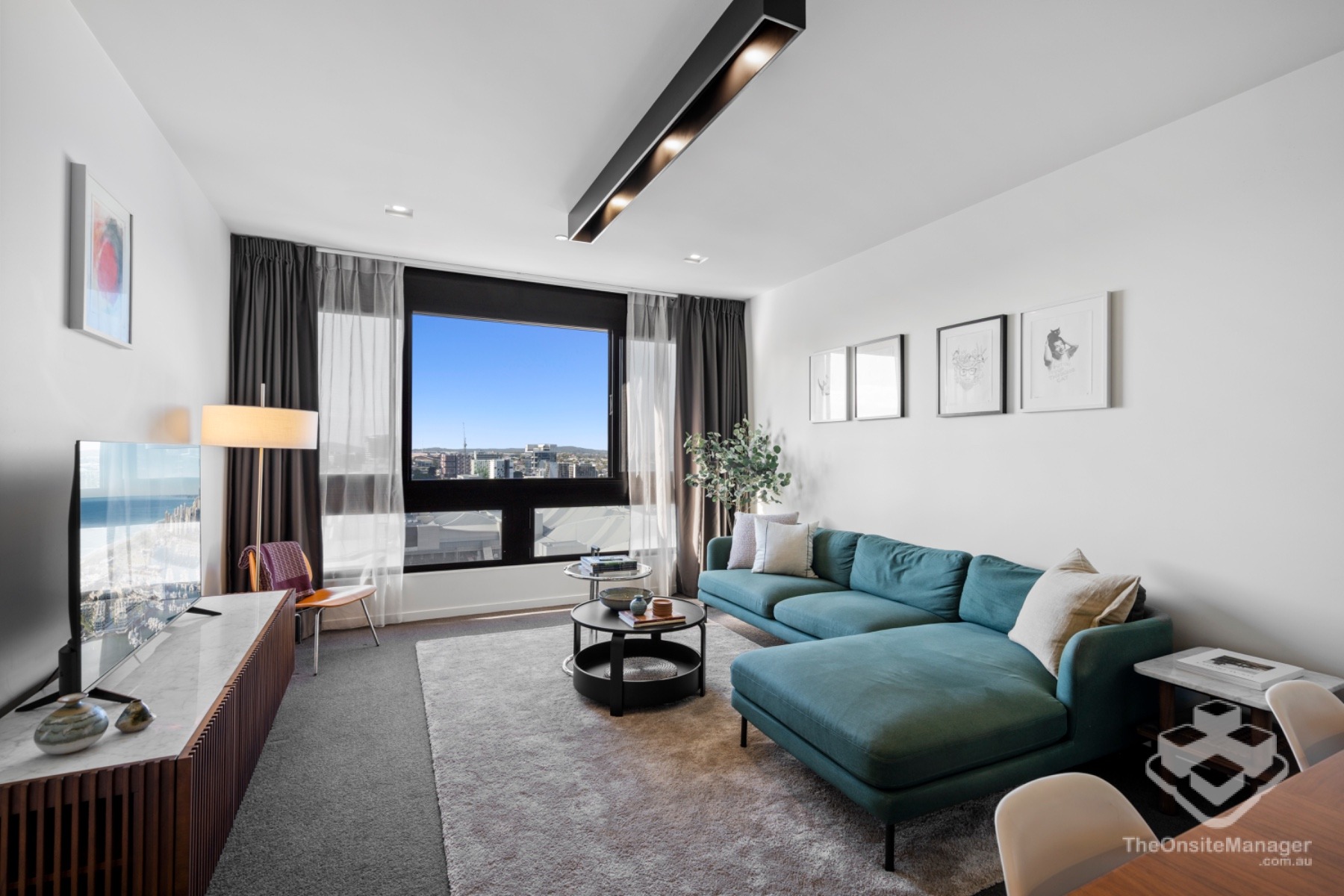 Rental at 2009/77 Grey Street, South Brisbane