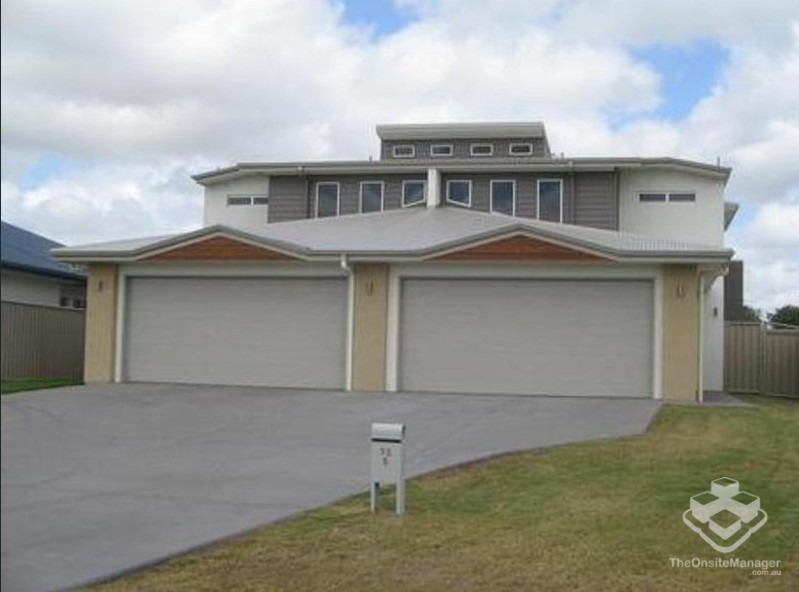 3 Bedroom 2.5 Bathroom Double Garage