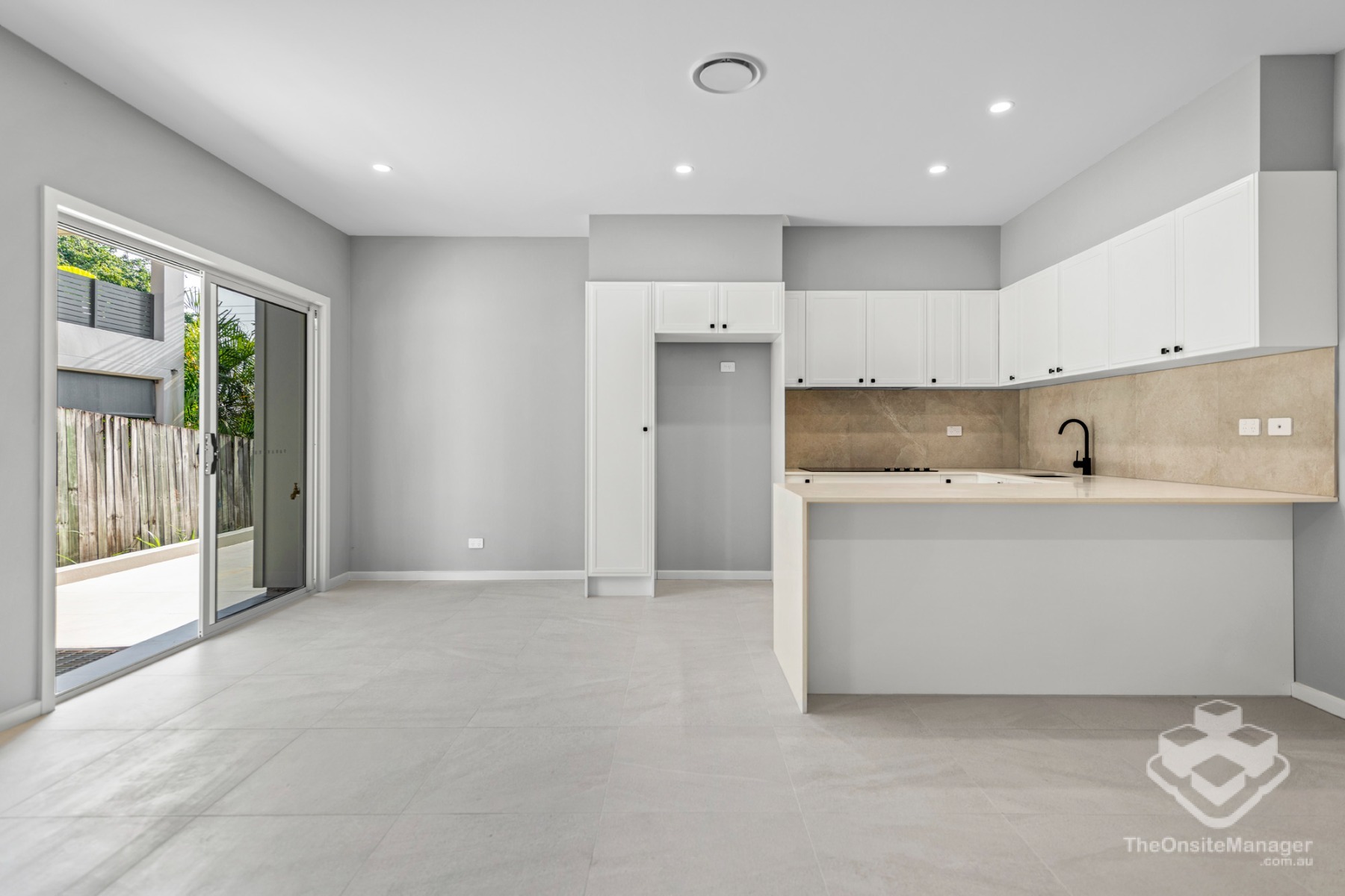 Sunrise Views Villas, Mount Gravatt East