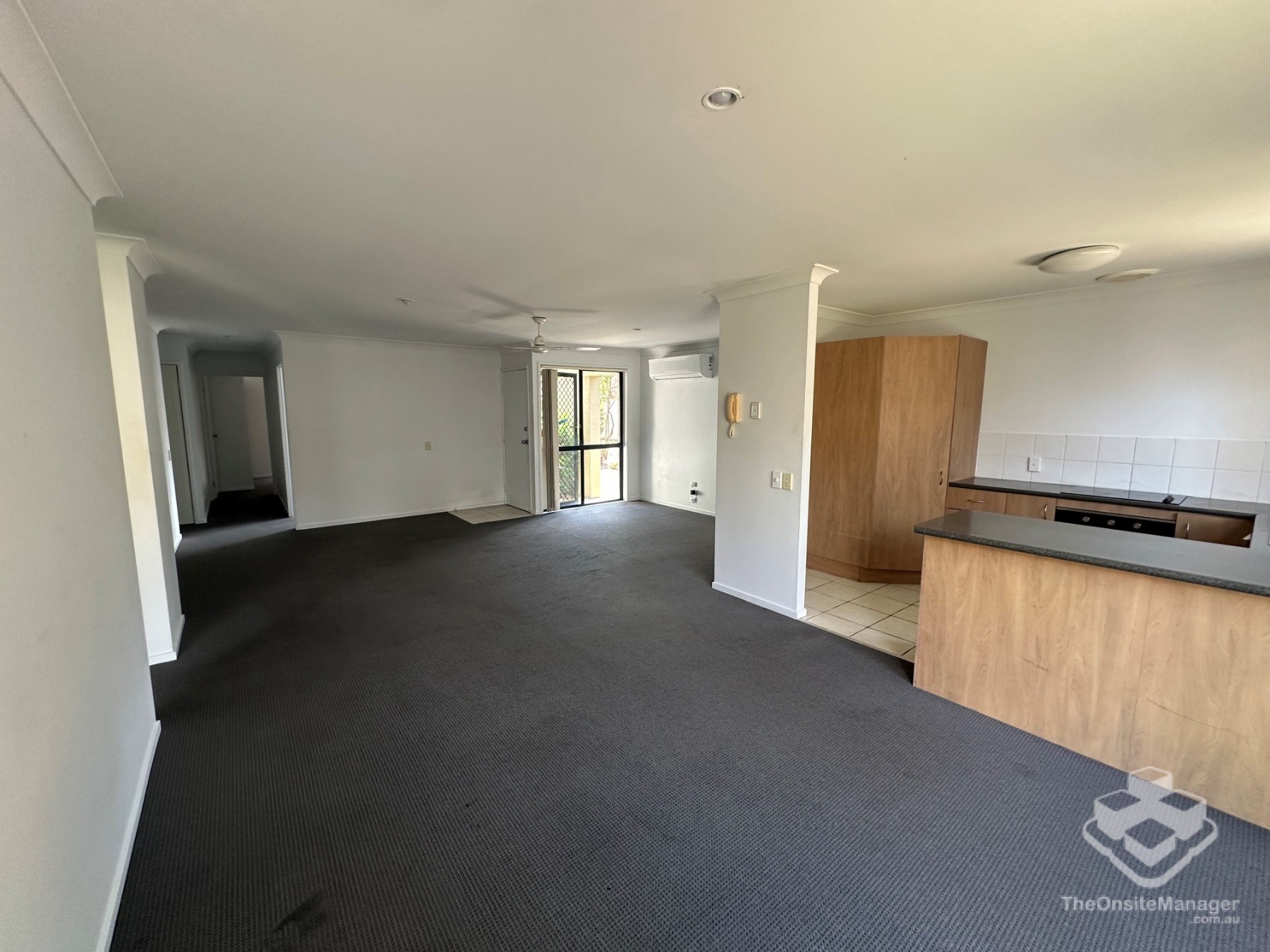 Amazing 3 bedroom 2 bathroom villa!