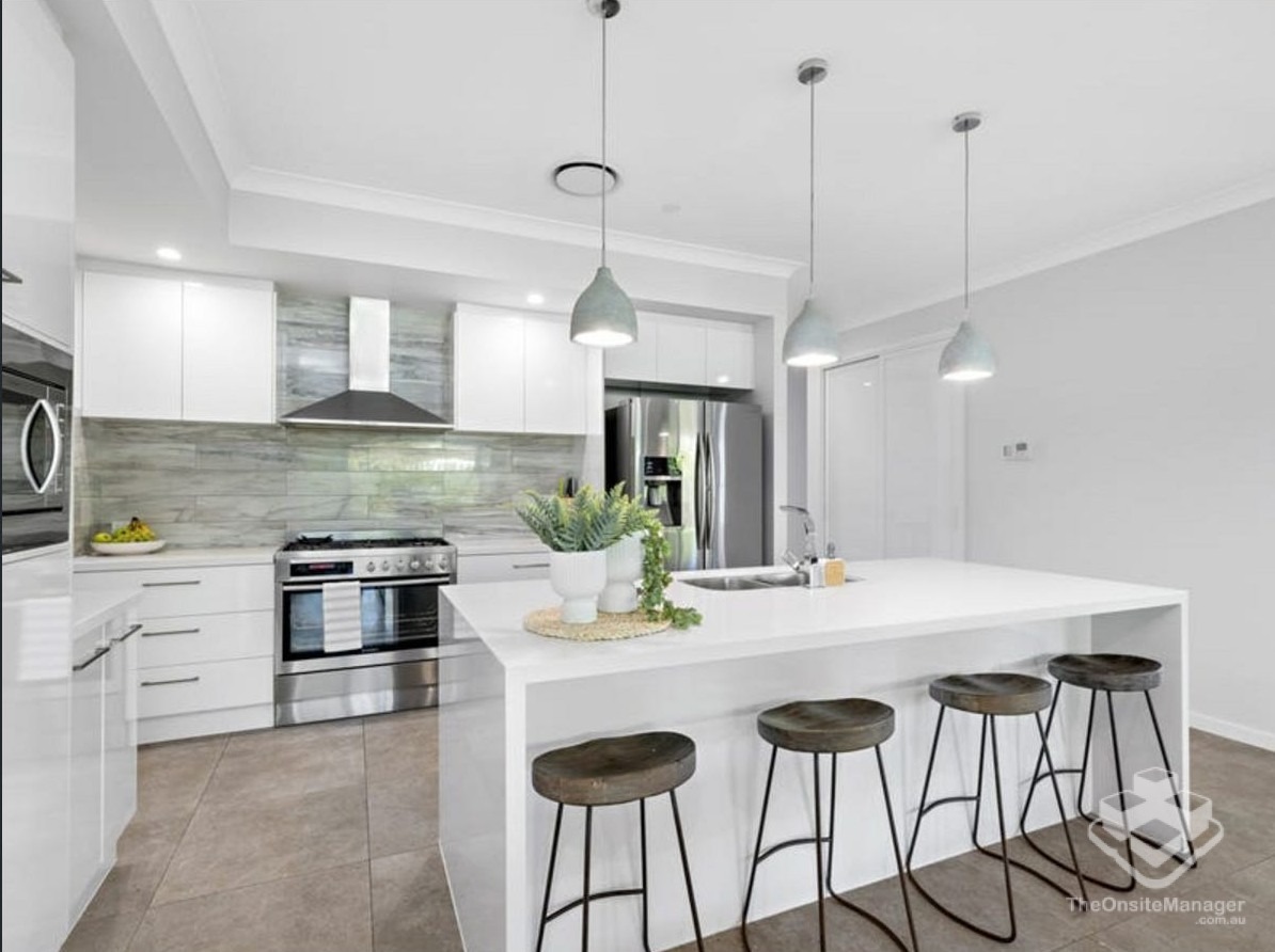 Rental at 25 Angliss Circuit, Thornlands