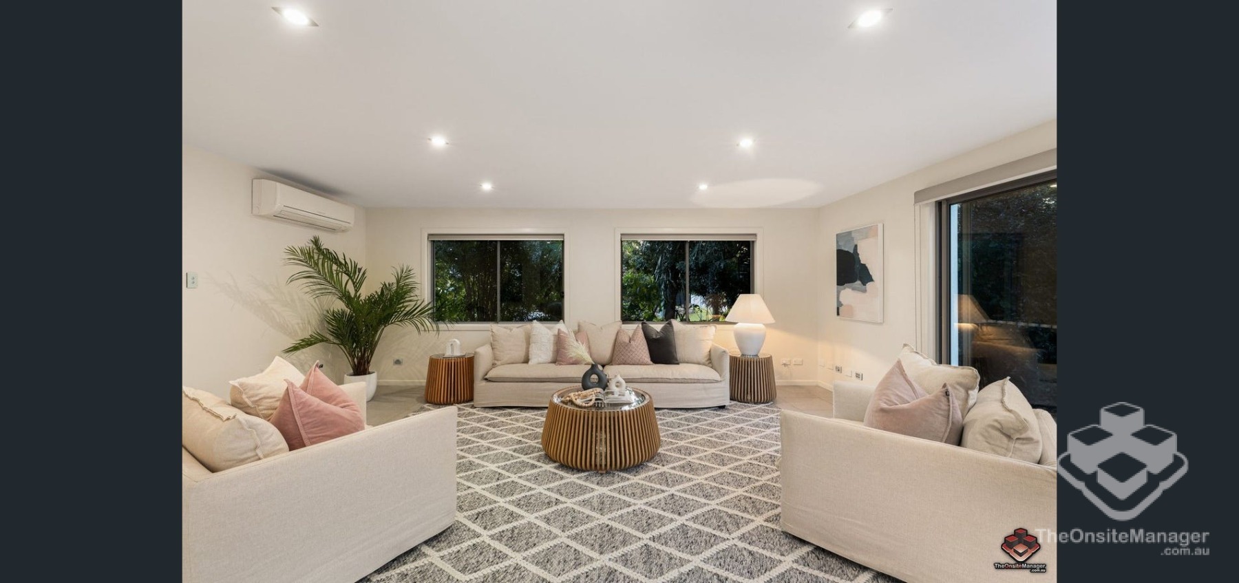 Beautifully Renovated 4-Bedroom Family Home in Prime Fig Tree Pocket Location