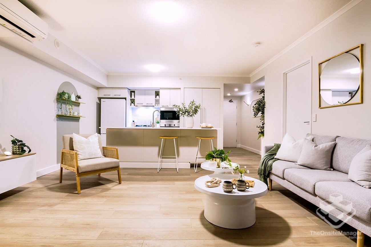 Luxury one bedroom in heart of CBD!