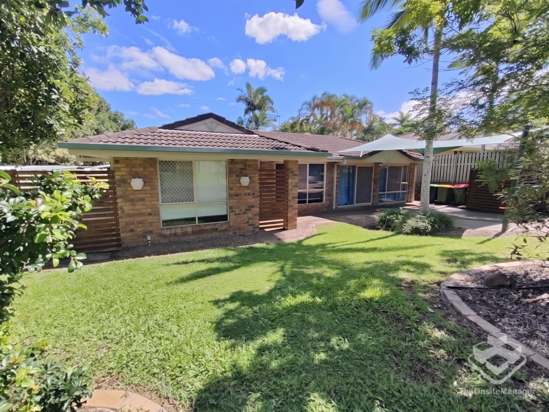 Tranquil Family Sanctuary with Solar Power, Battery Storage & Sparkling Pool