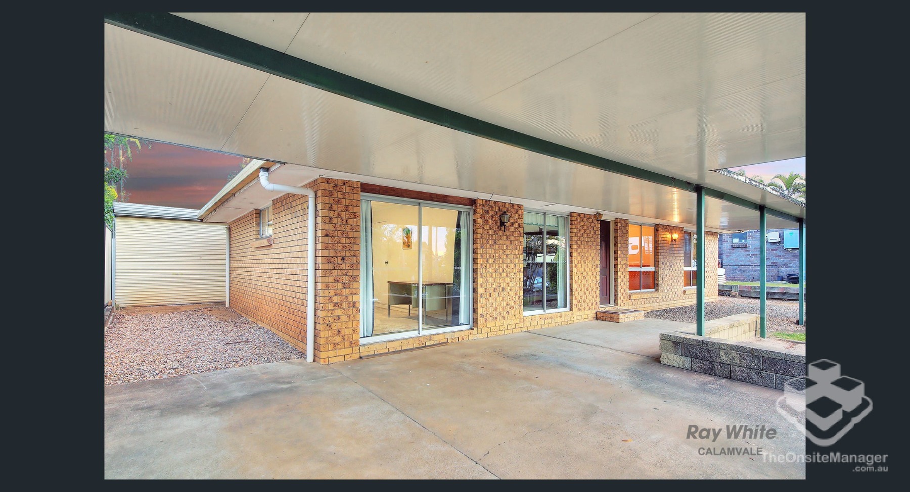 Spacious Family Home on a Huge Block – Convenient Regents Park Location!