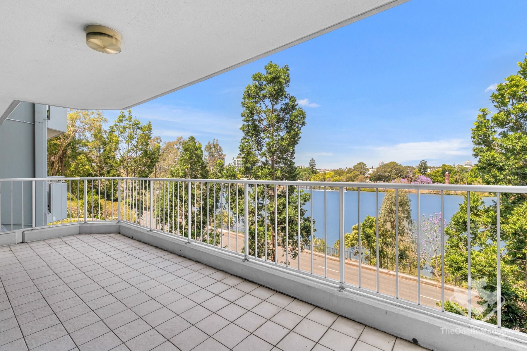 Spacious Two-Bedroom River View Apartment